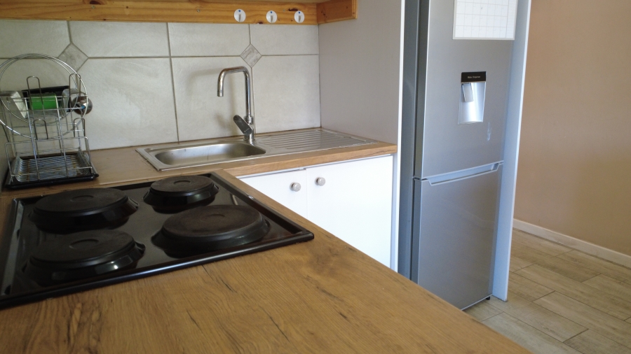 To Let 2 Bedroom Property for Rent in Zonnebloem Western Cape